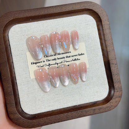 10Pcs Cat Eye French Short Almond Handmade Fake Nails with Diamond Decoration Design Nail Art Simple Fashion Press on False Nail