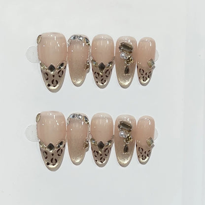 10Pcs Cat Eye French Short Almond Handmade Fake Nails with Diamond Decoration Design Nail Art Simple Fashion Press on False Nail
