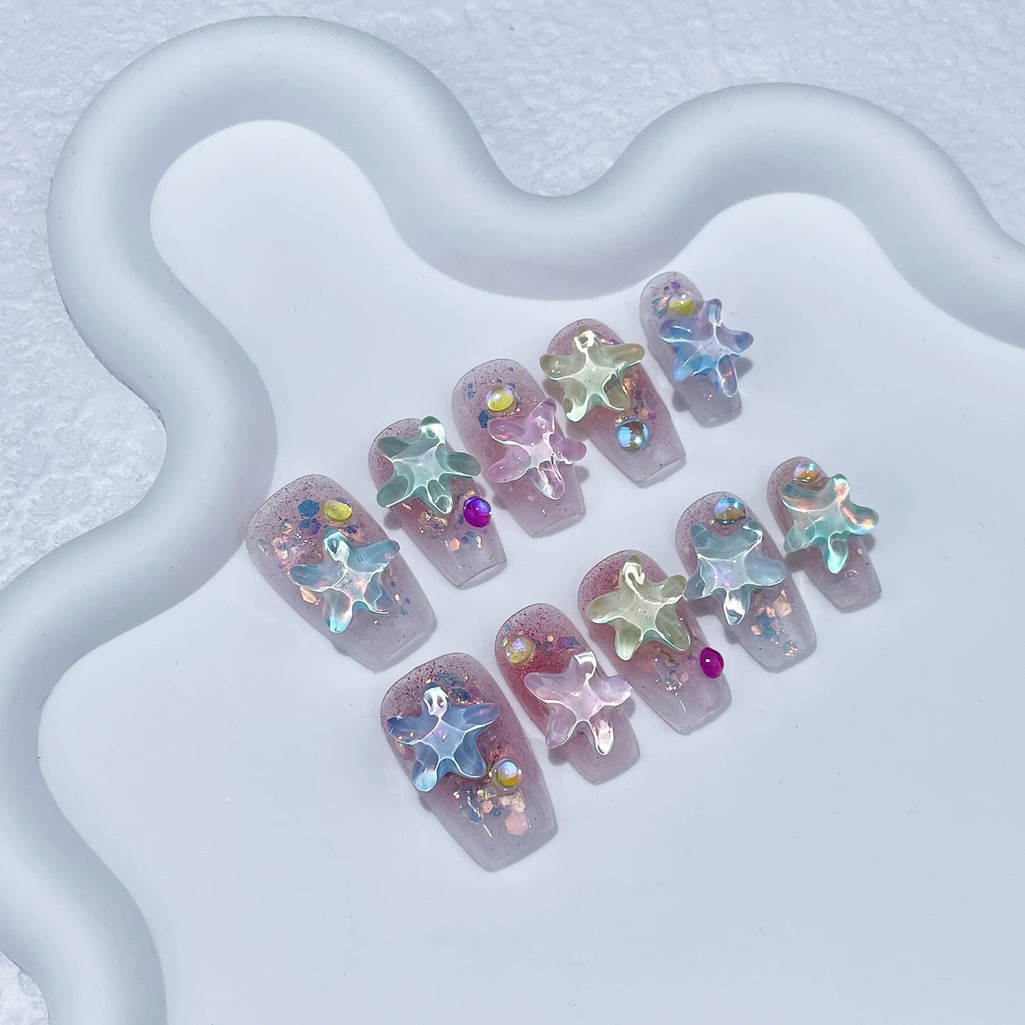 10Pcs Pink Handmade Press On Nails Full Cover Bear Heart Design Short Round Rhinestone False Nails Wearable Manicure Nail Tips