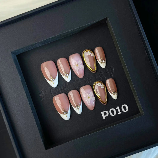 10 uñas postizas francesas hechas a mano con borde blanco, diseño de almendra, reutilizables, con flores 3D transparentes.