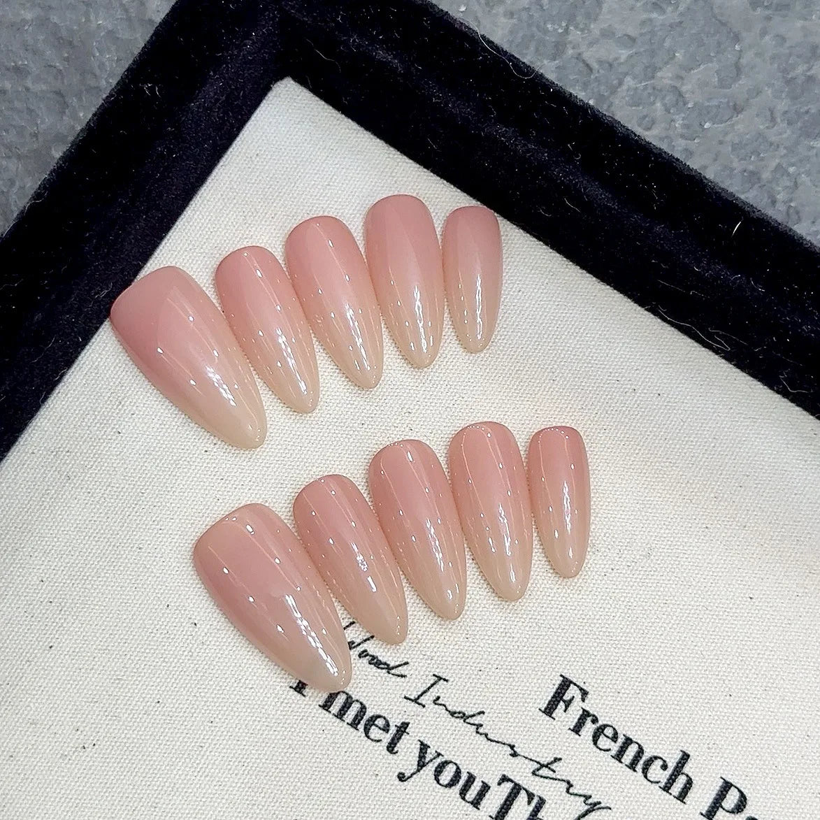 10Pcs Handmade Press on Nails Full Cover Rhinestone Design French Almond False Nails Artificial Wearable Manicure Nail Tips Art