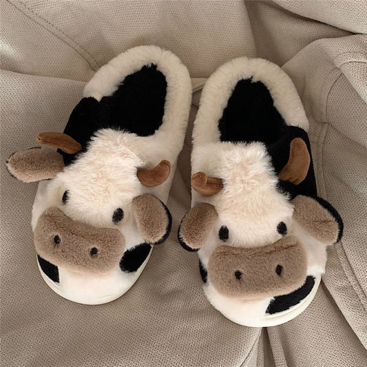 Lindas pantuflas de algodón con punta de vaca para que las niñas se mantengan abrigadas en casa. 
