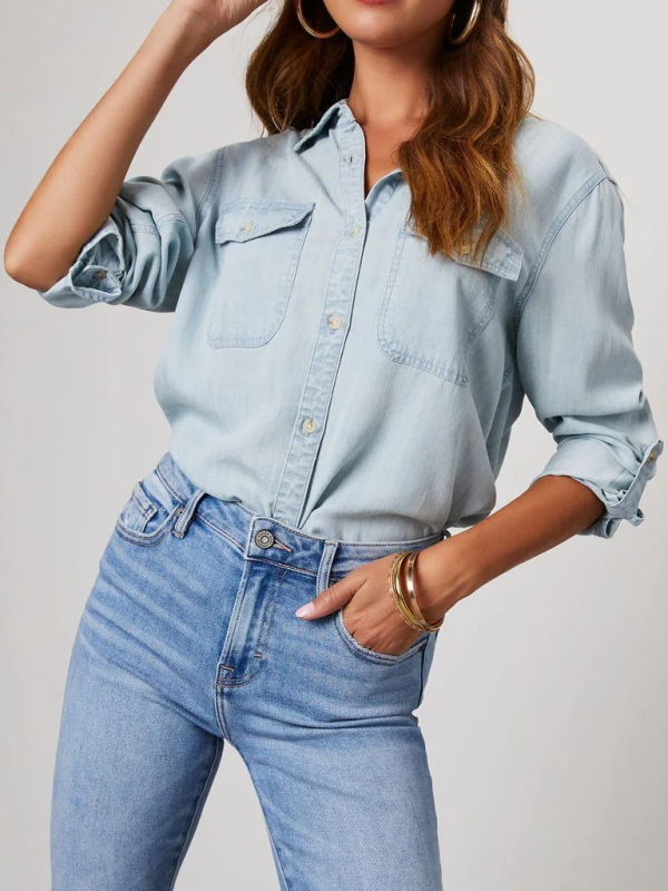 Camisa vaquera informal de manga larga con solapa y botonadura sencilla 