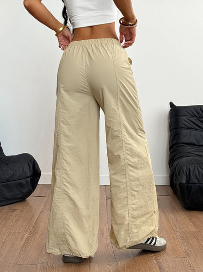 Pantalones rectos sencillos y casuales 